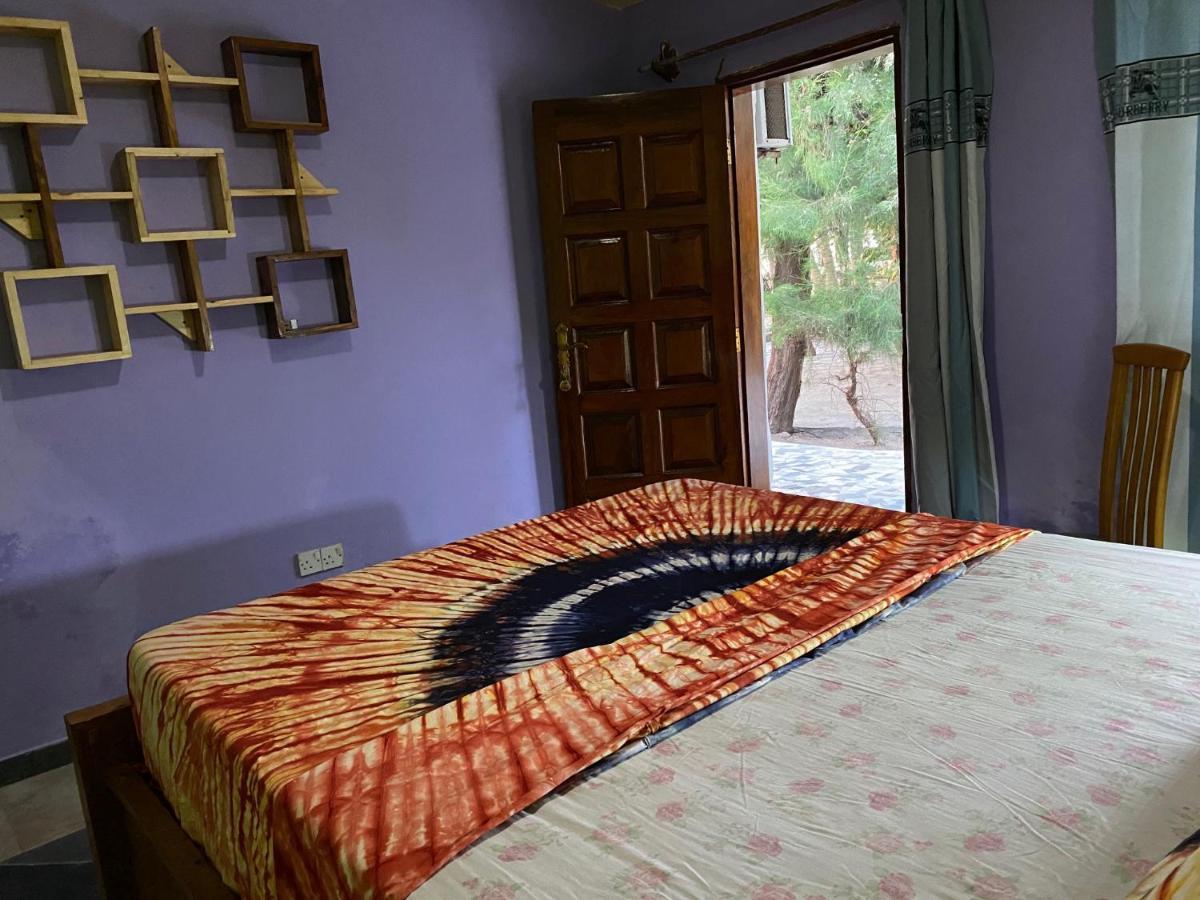 Jungle Beach Resort Sanyang Екстериор снимка