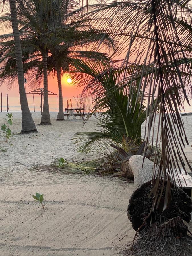 Jungle Beach Resort Sanyang Екстериор снимка